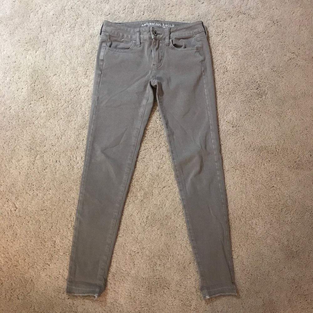 AMERICAN EAGLE GREY JEGGINGS